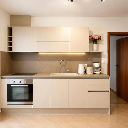 Ana Apartamento *