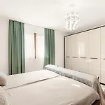Ana Apartman *