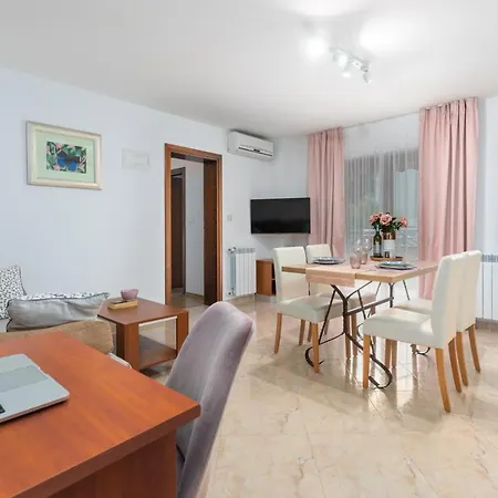 Ana Apartment Porec